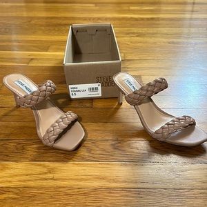 Steve Madden size 6.5in square toe stiletto slide sandal